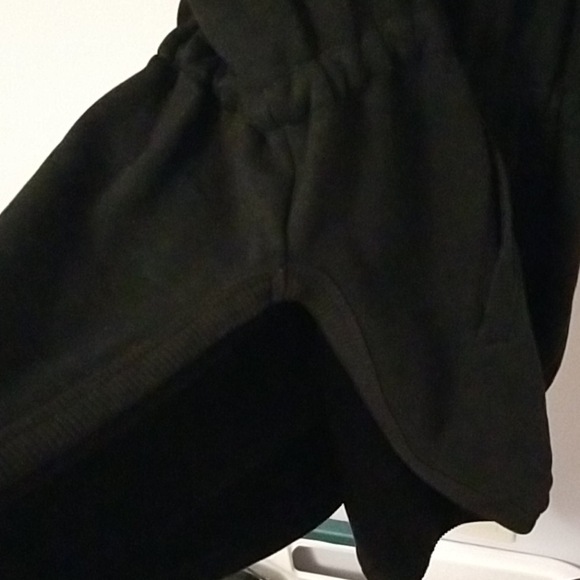 🖤SOLD🖤Aritzia t-shirt sweater - Picture 4 of 10